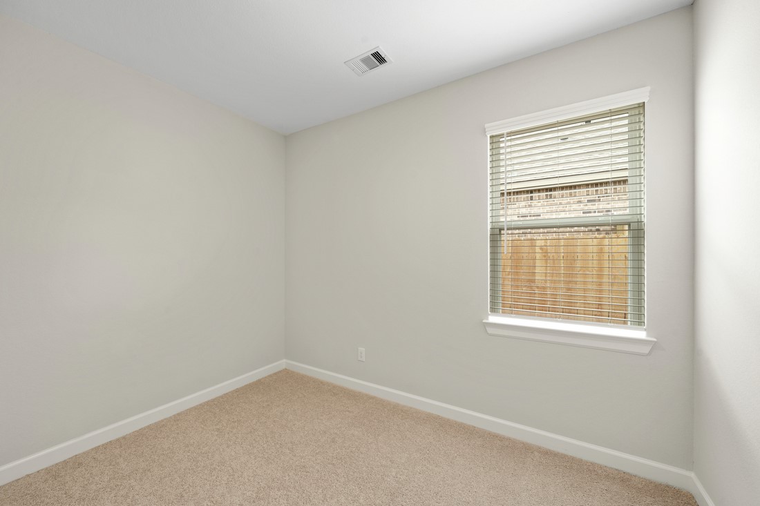 6015 Diamond Leaf Court, Conroe, TX 77304
