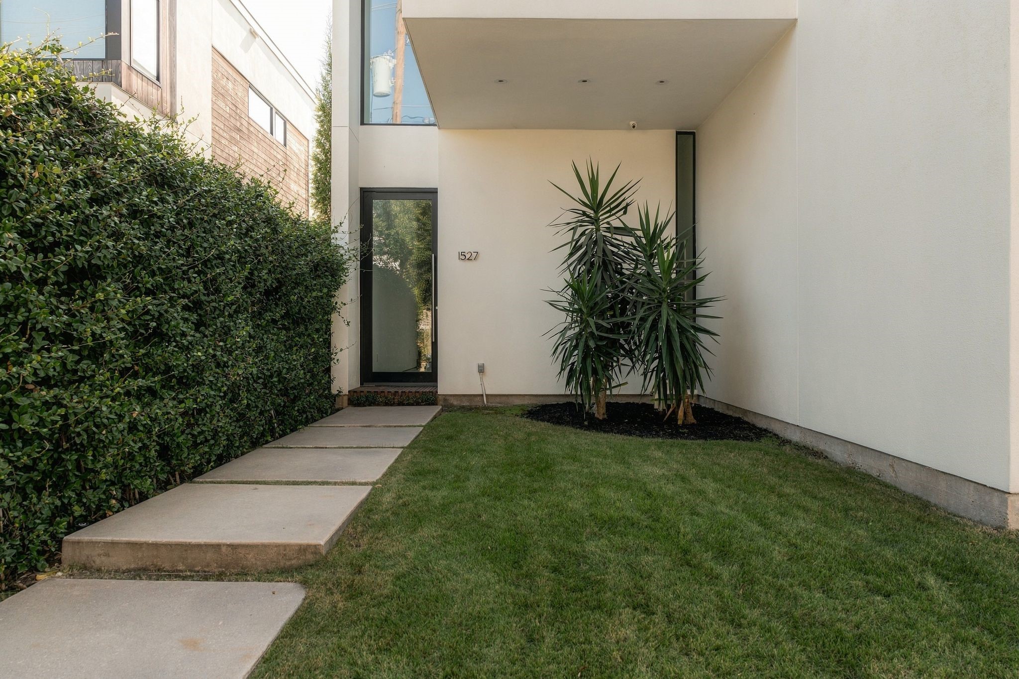 1527 Indiana Street, Houston, TX 77006