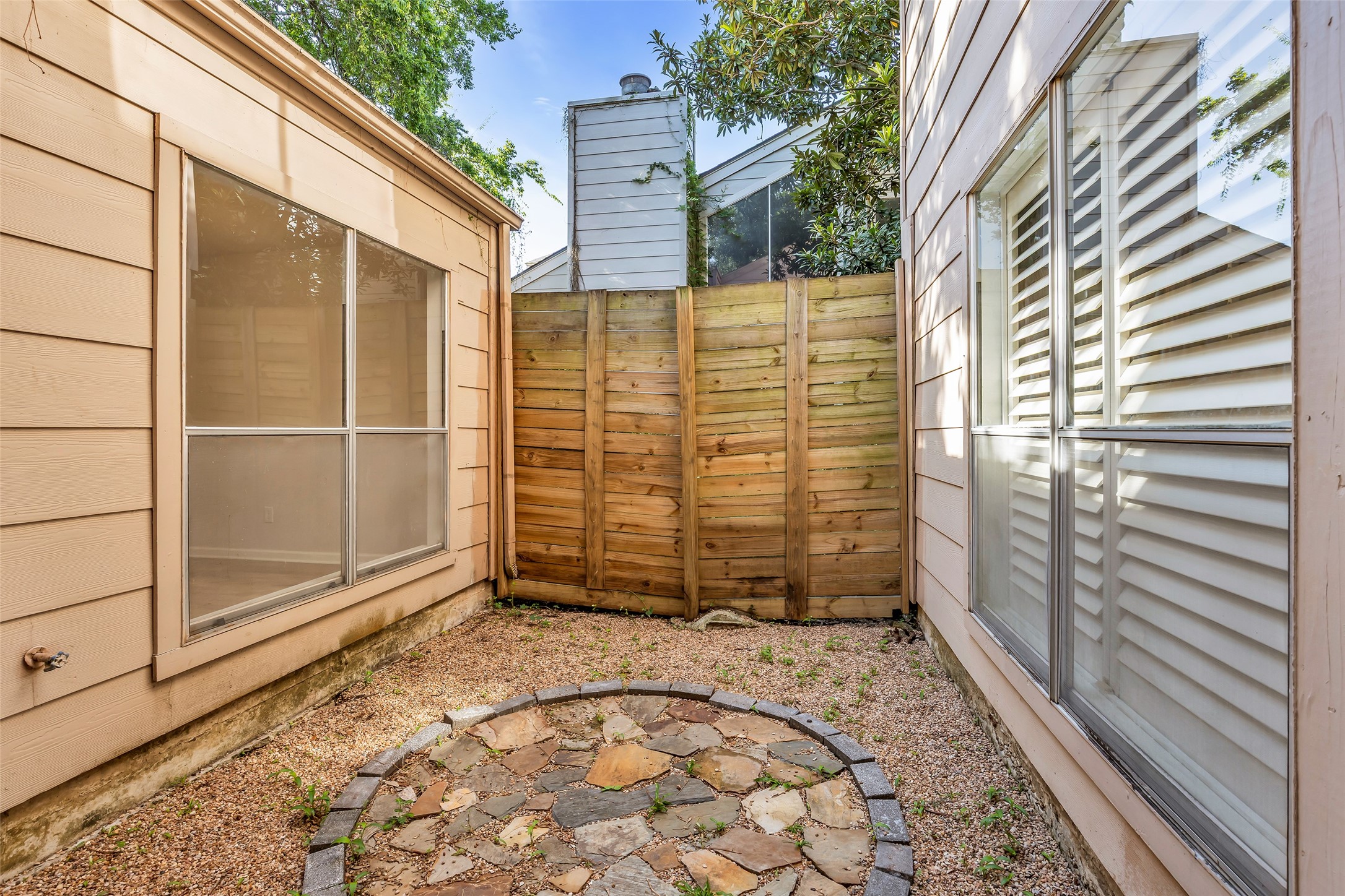 1907 Trixie Lane, Houston, TX 77042