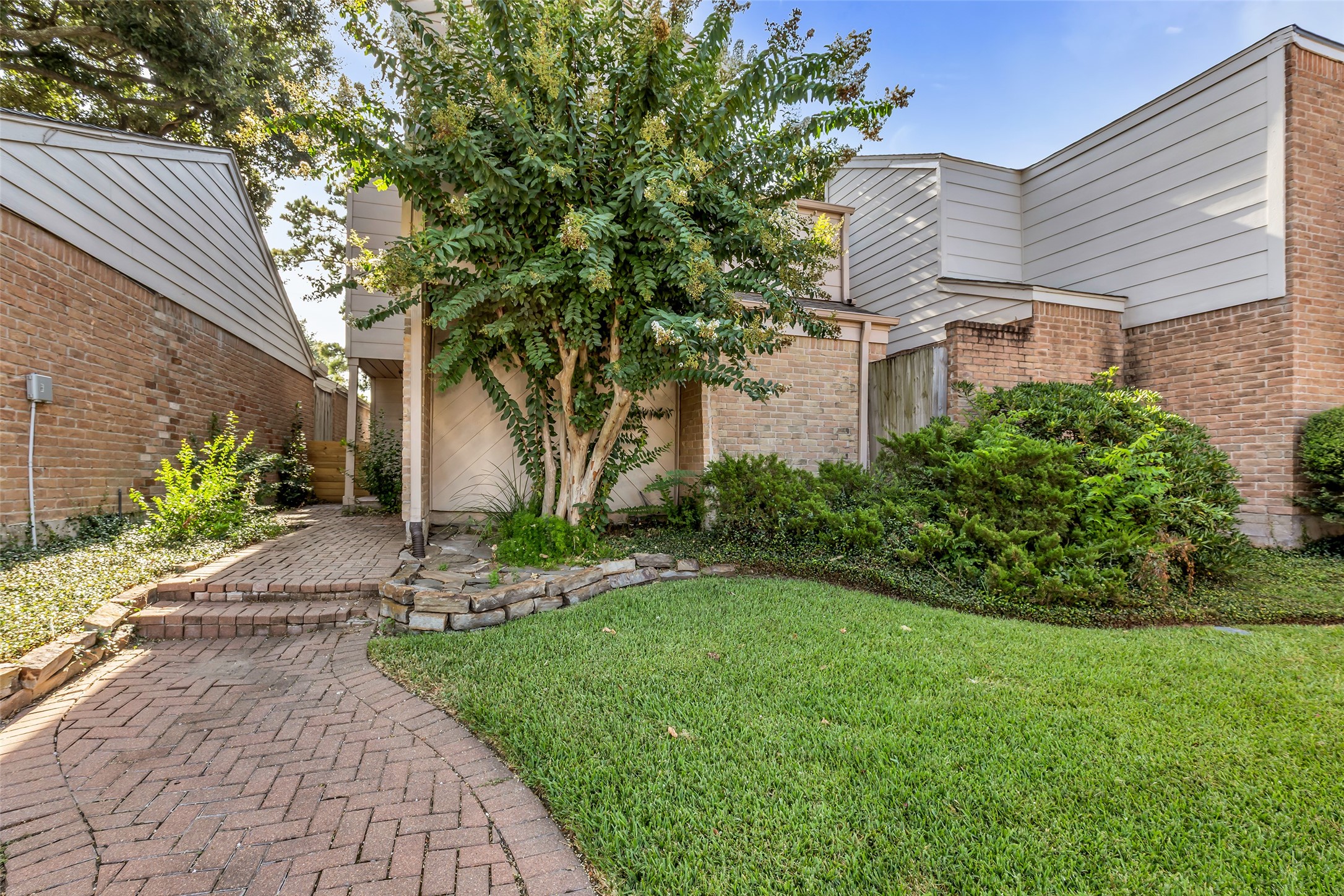 1907 Trixie Lane, Houston, TX 77042