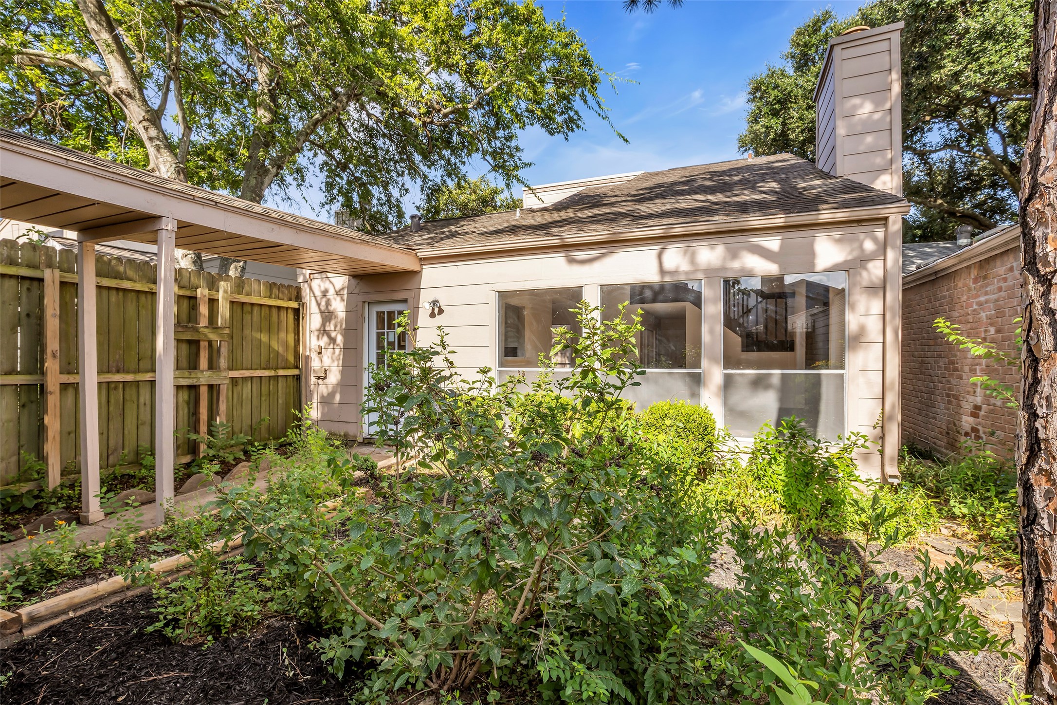1907 Trixie Lane, Houston, TX 77042