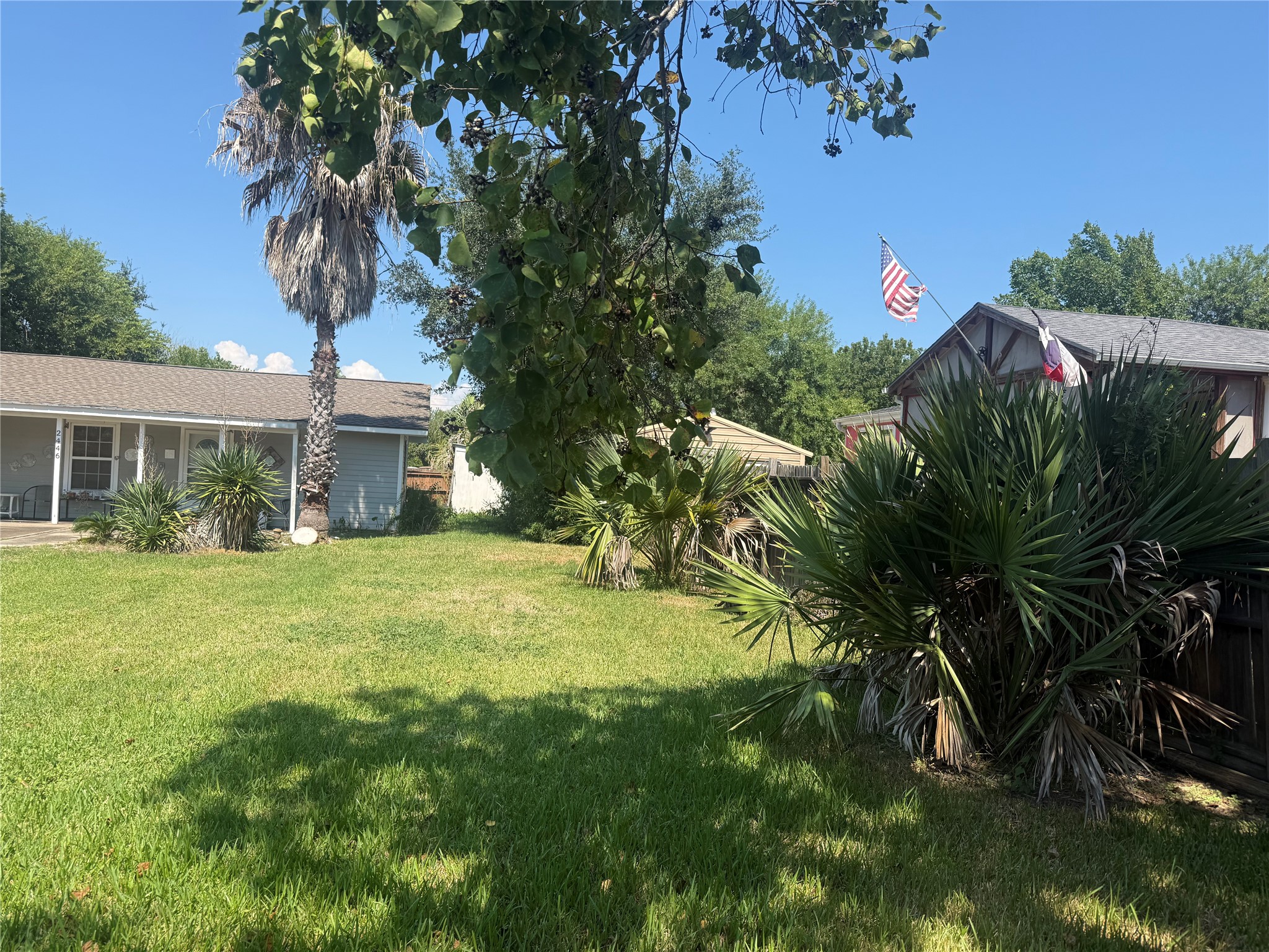 2446 Rue De Lafitte Drive, Dickinson, TX 77539