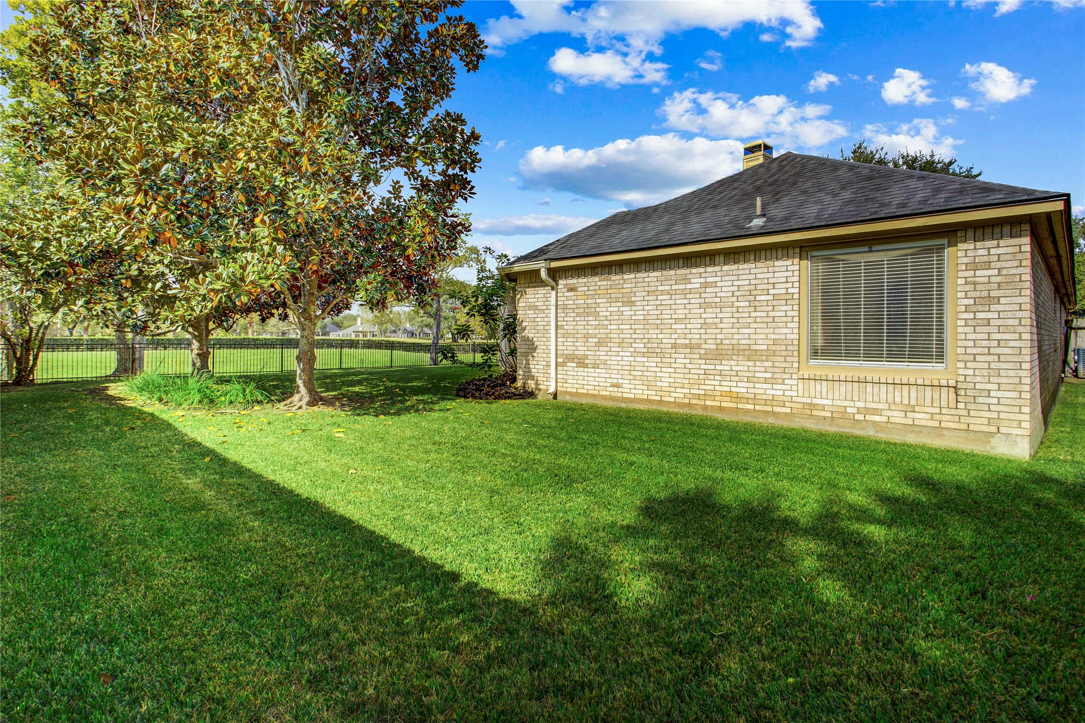 3302 Mill Hollow, Missouri City, TX 77459