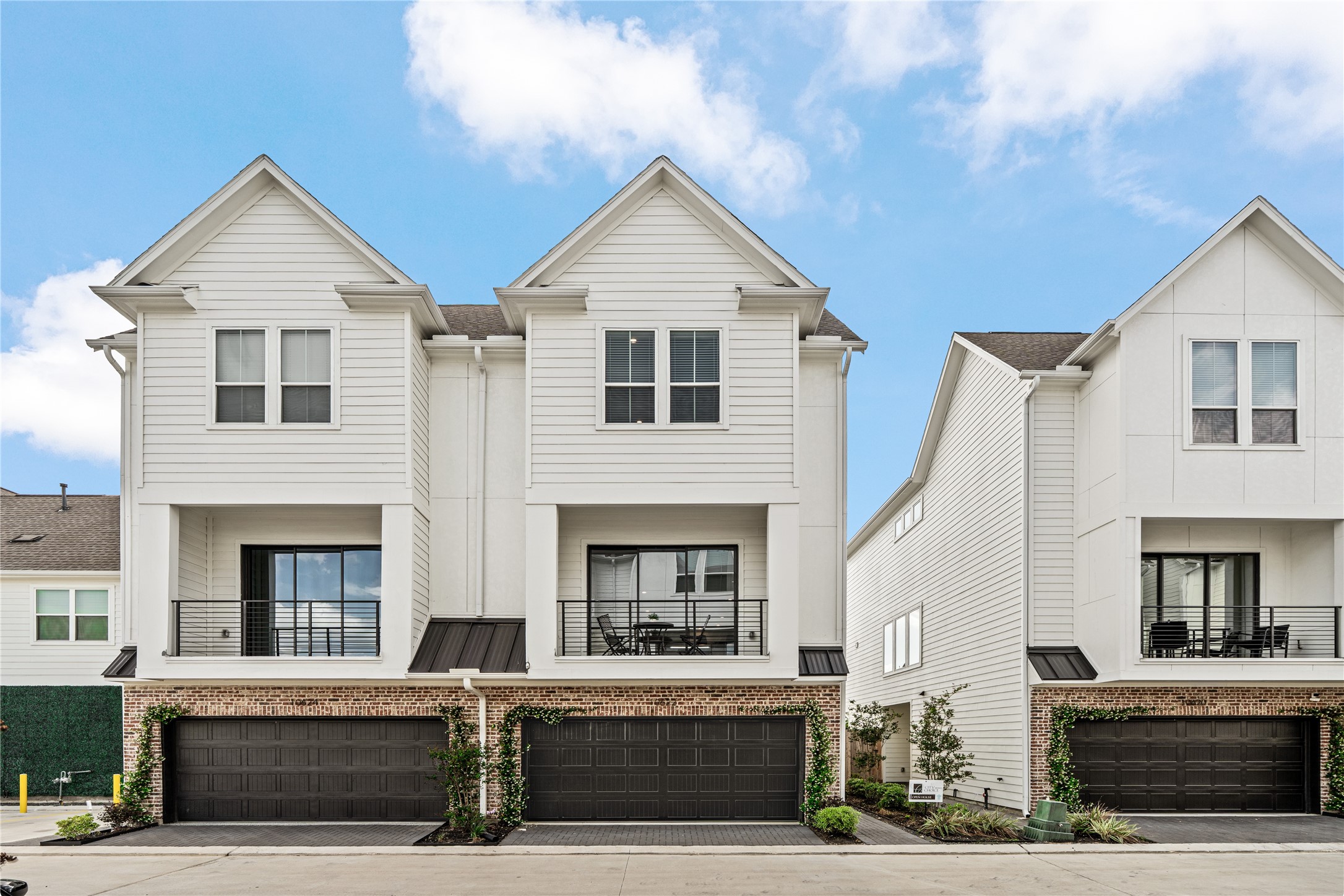 Representative exterior photo of the same plan in the community. Layout may vary. Representative exterior photo of the same plan in the community. Layout may vary.