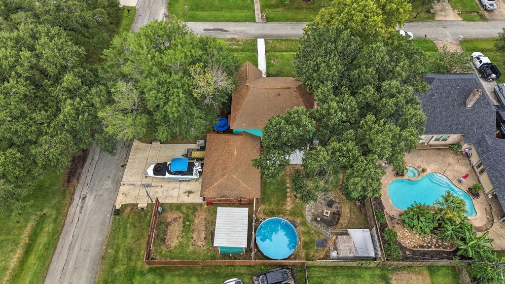 602 Renaldo Street, Dickinson, TX 77539