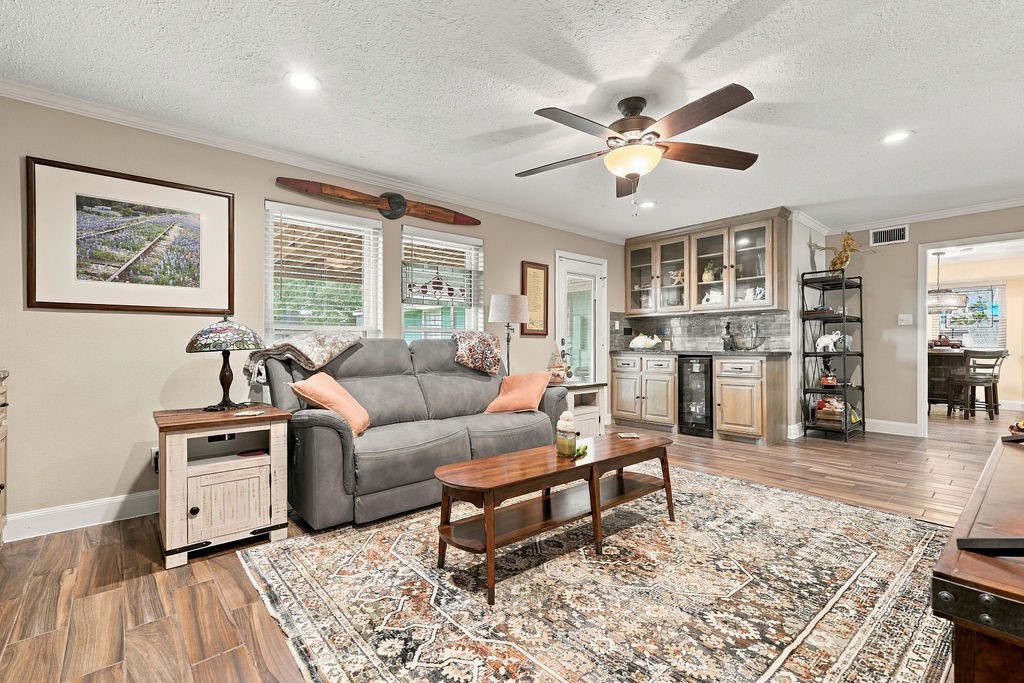 602 Renaldo Street, Dickinson, TX 77539 602 Renaldo Street, Dickinson, TX 77539