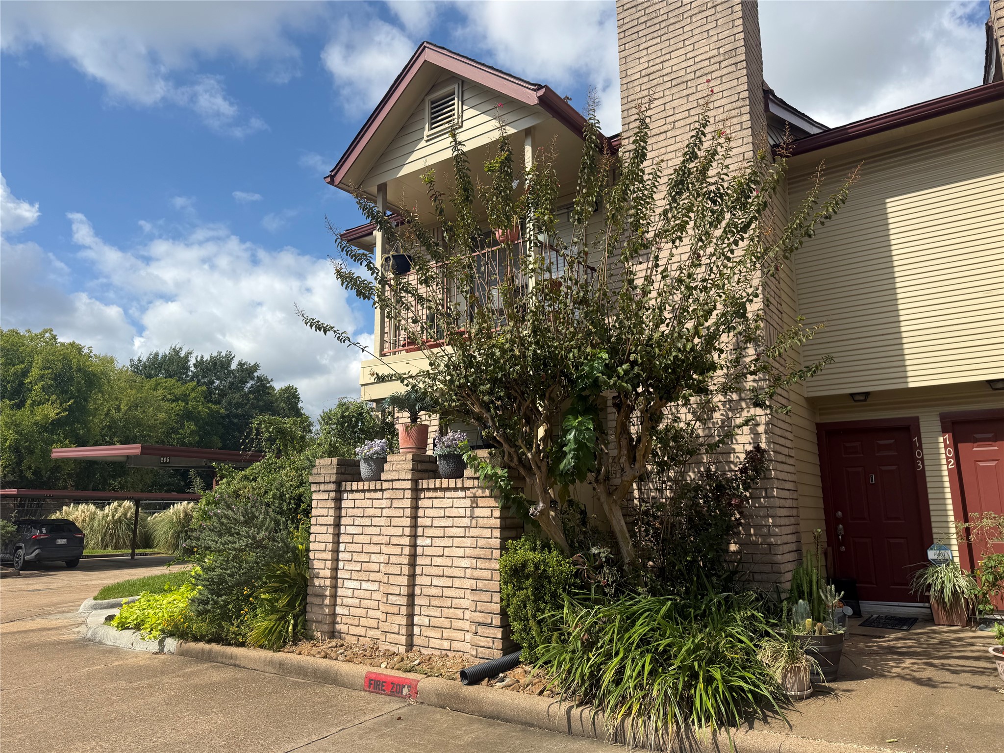 2120 El Paseo Street, #703, Houston, TX 77054