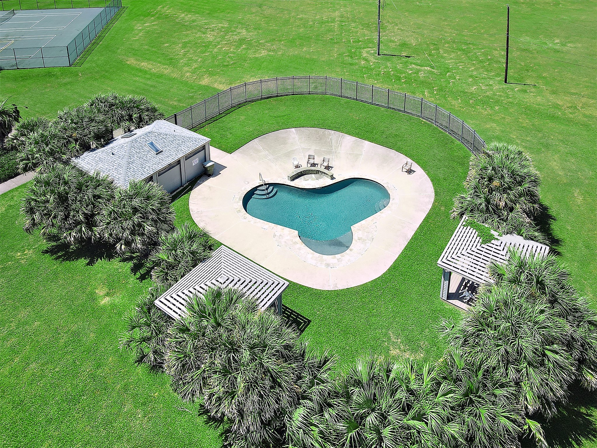 18815 Shaman Drive, Galveston, TX 77554