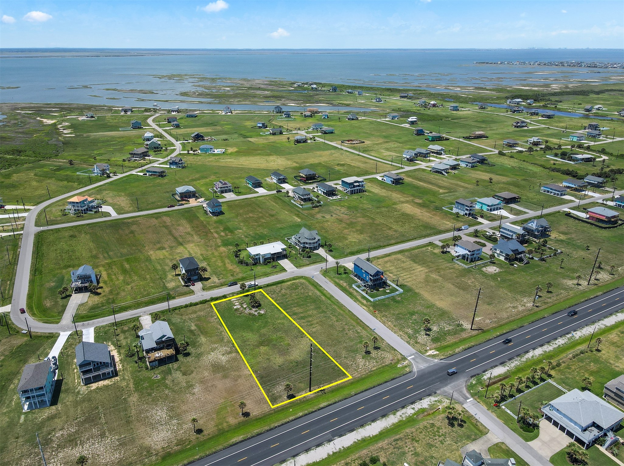 18815 Shaman Drive, Galveston, TX 77554