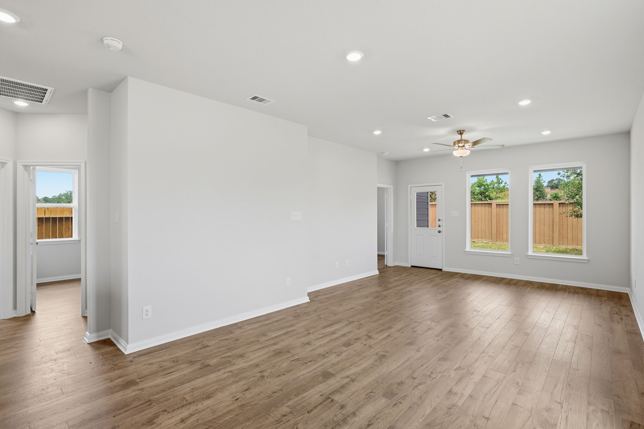 16450 Honeysuckle Hill Drive, Conroe, TX 77303