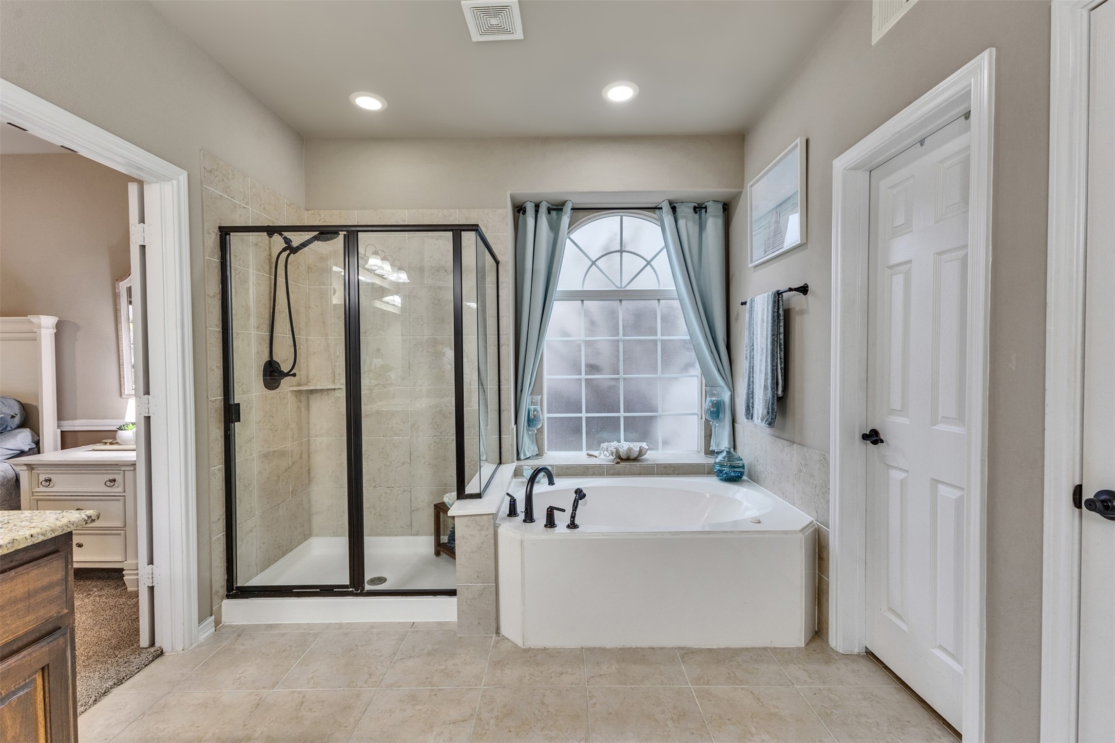 A little relaxation goes a long way! Enjoy a peaceful soak after a busy day.
