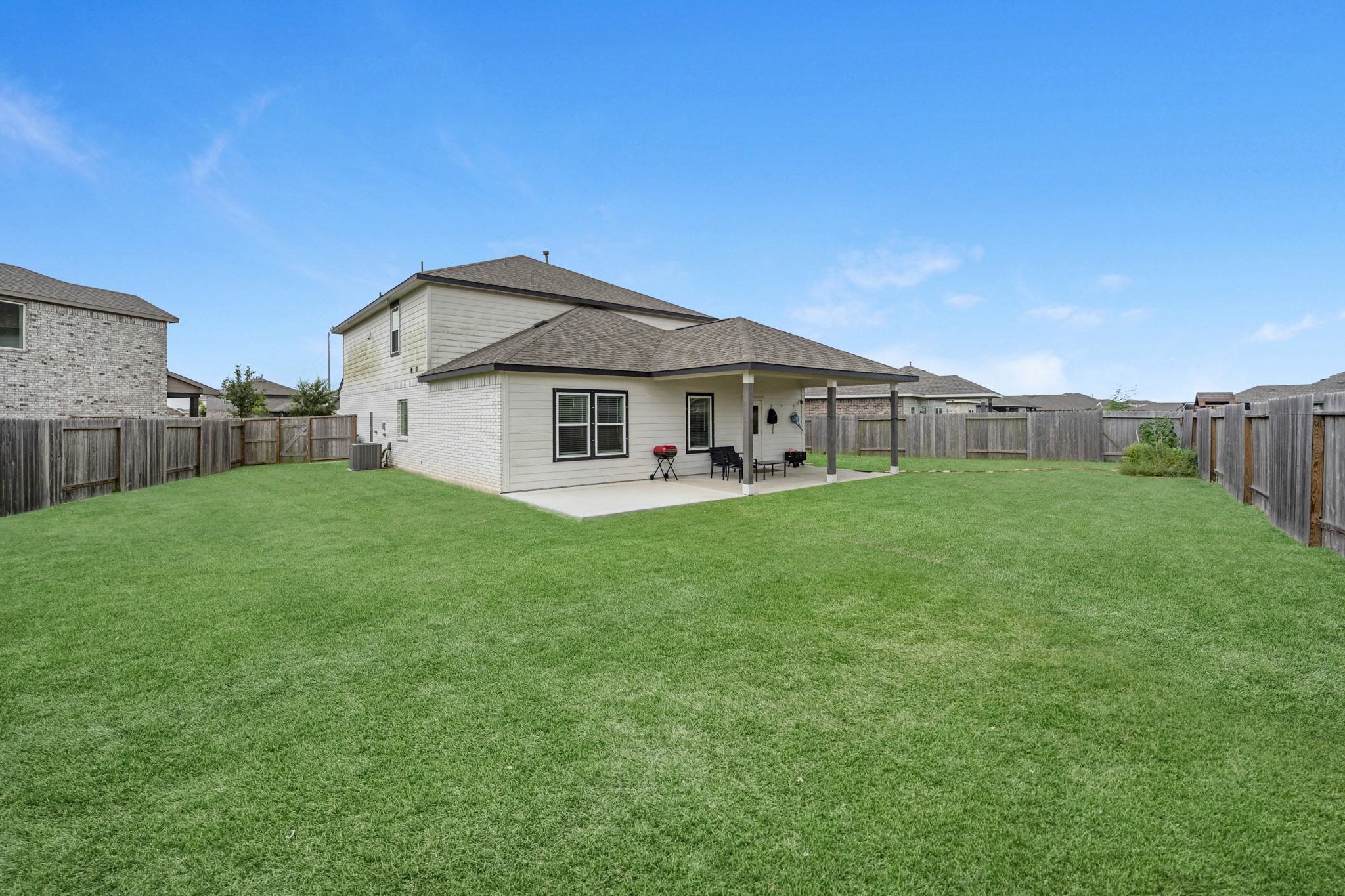 10502 Watershed Drive, Rosharon, TX 77583