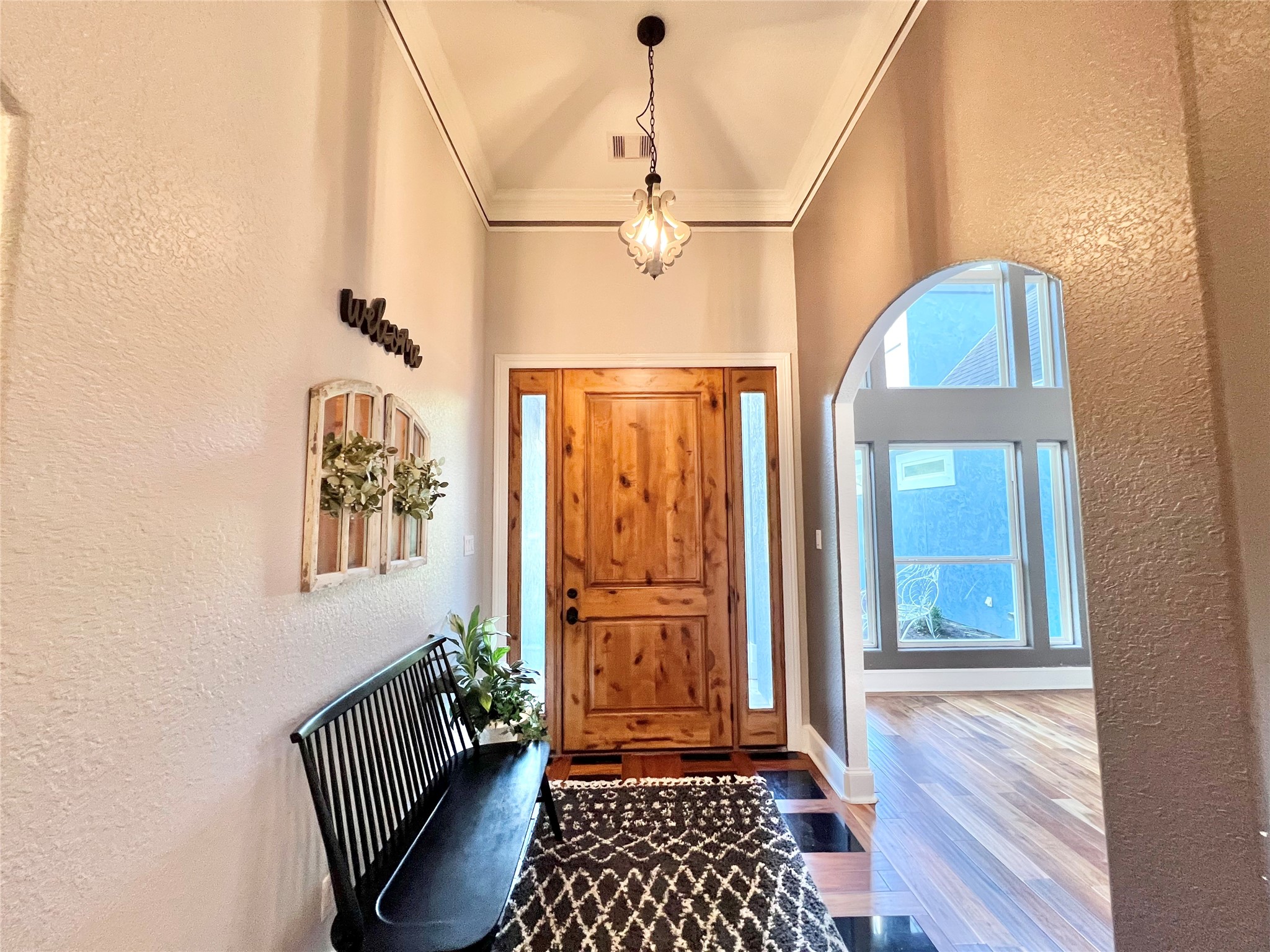 Grand Entrance doesn't disappoint!