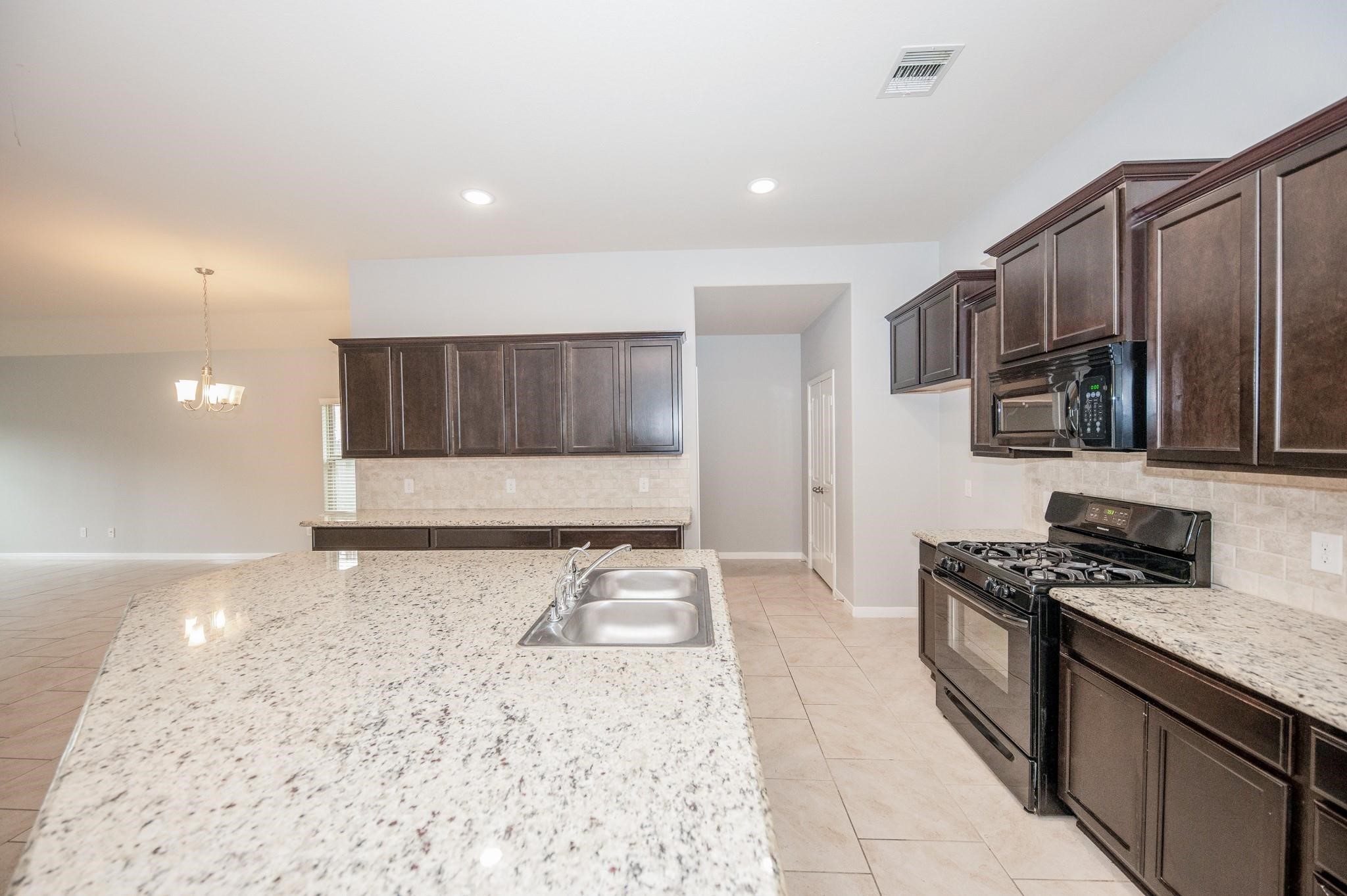 9531 Mcdowell Drive, Rosenberg, TX 77469