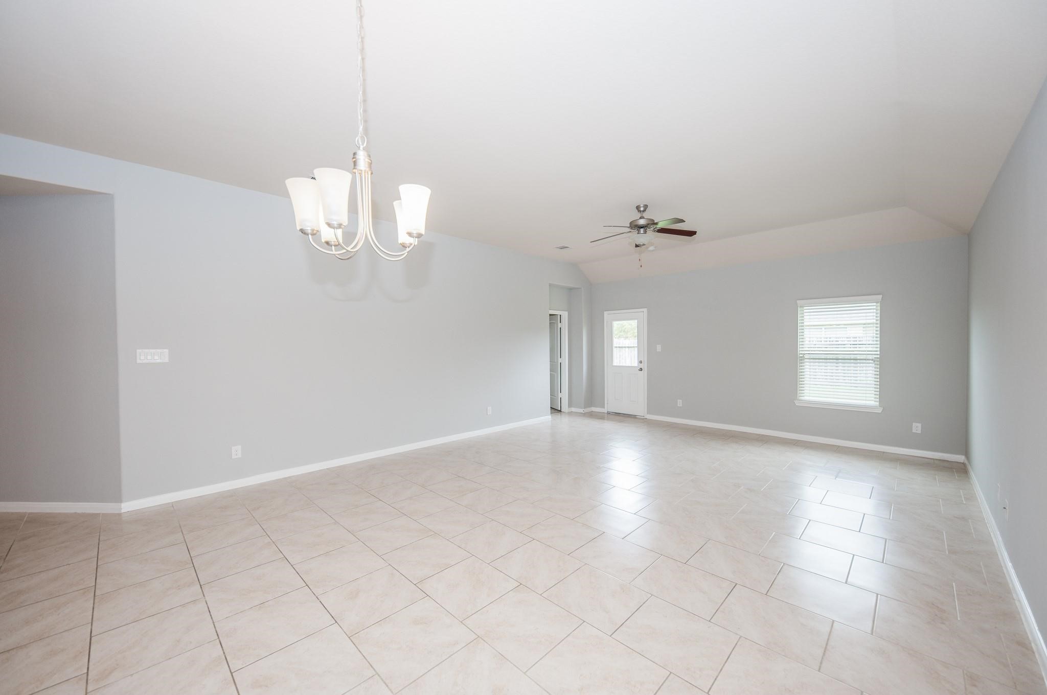 9531 Mcdowell Drive, Rosenberg, TX 77469