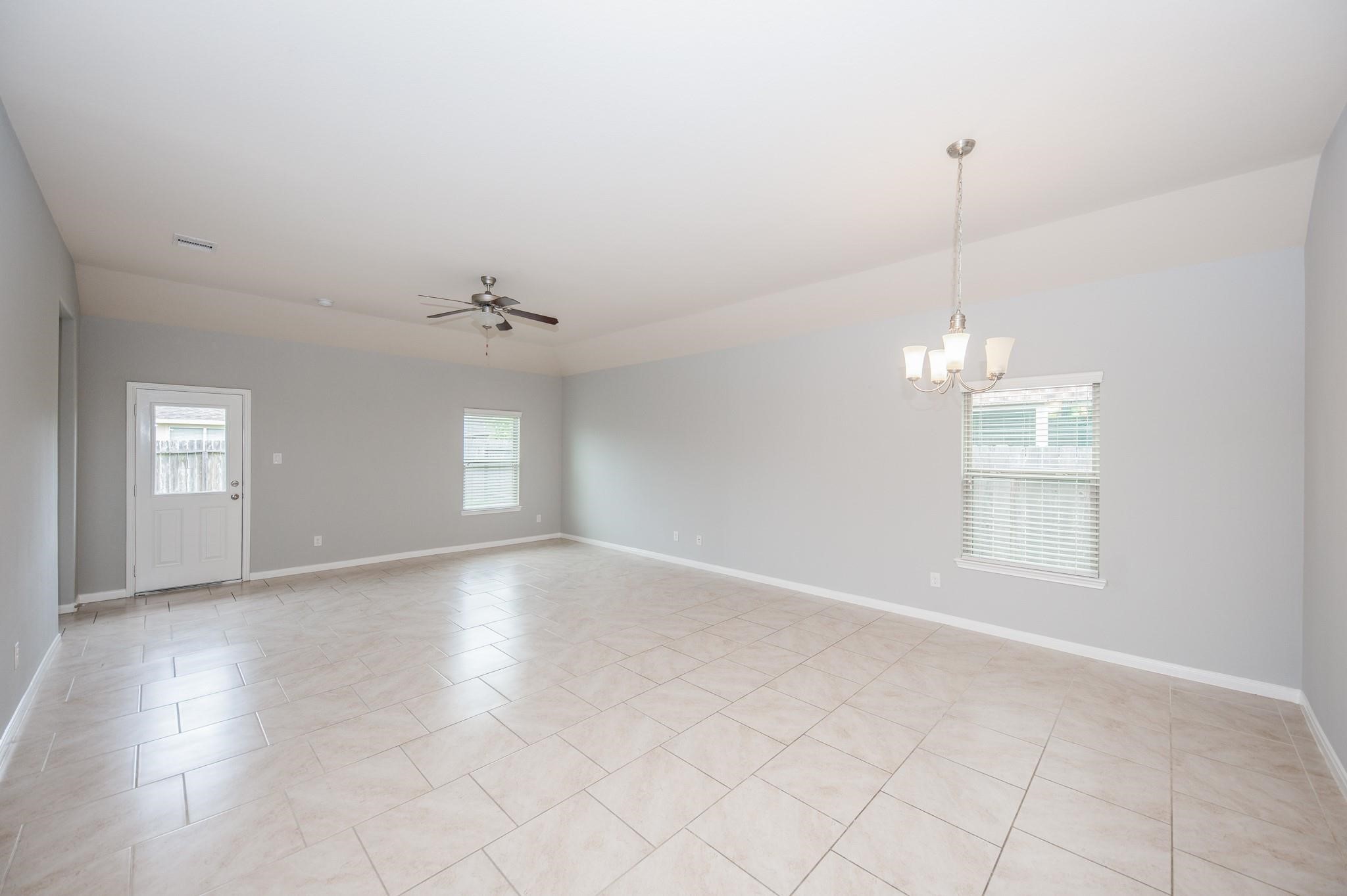 9531 Mcdowell Drive, Rosenberg, TX 77469