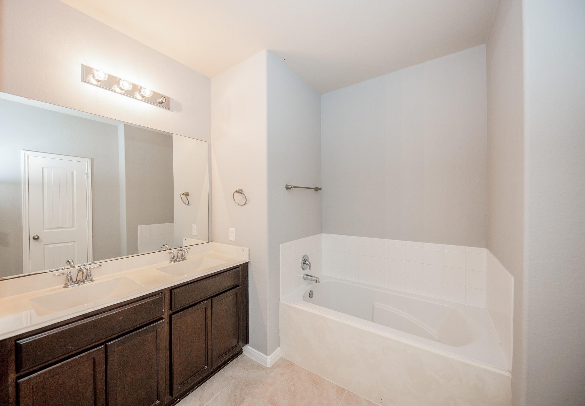 9531 Mcdowell Drive, Rosenberg, TX 77469