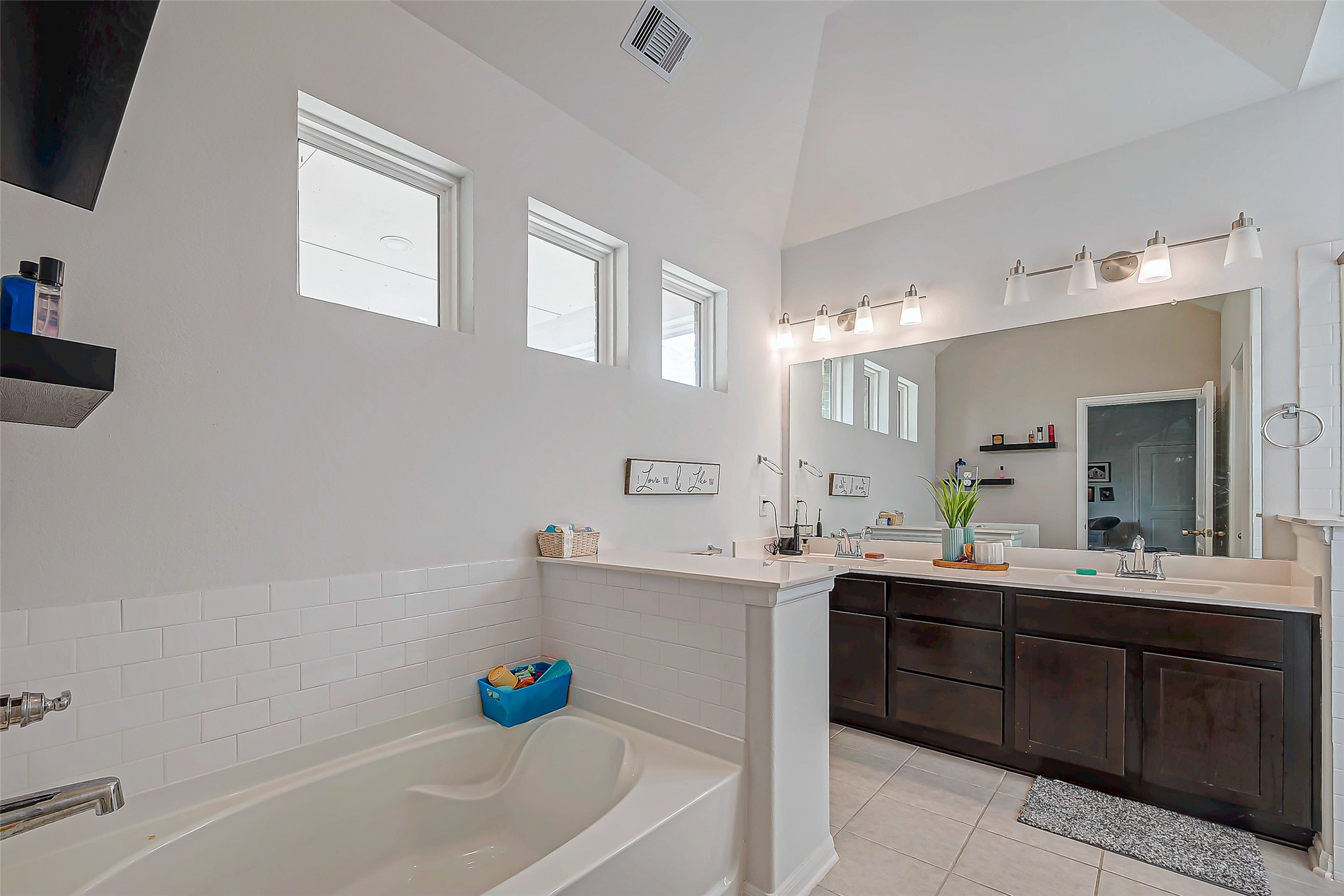 2805 Vanilla Sky Lane, La Marque, TX 77568