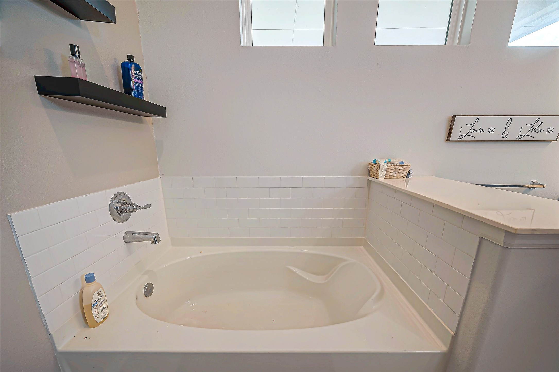 2805 Vanilla Sky Lane, La Marque, TX 77568