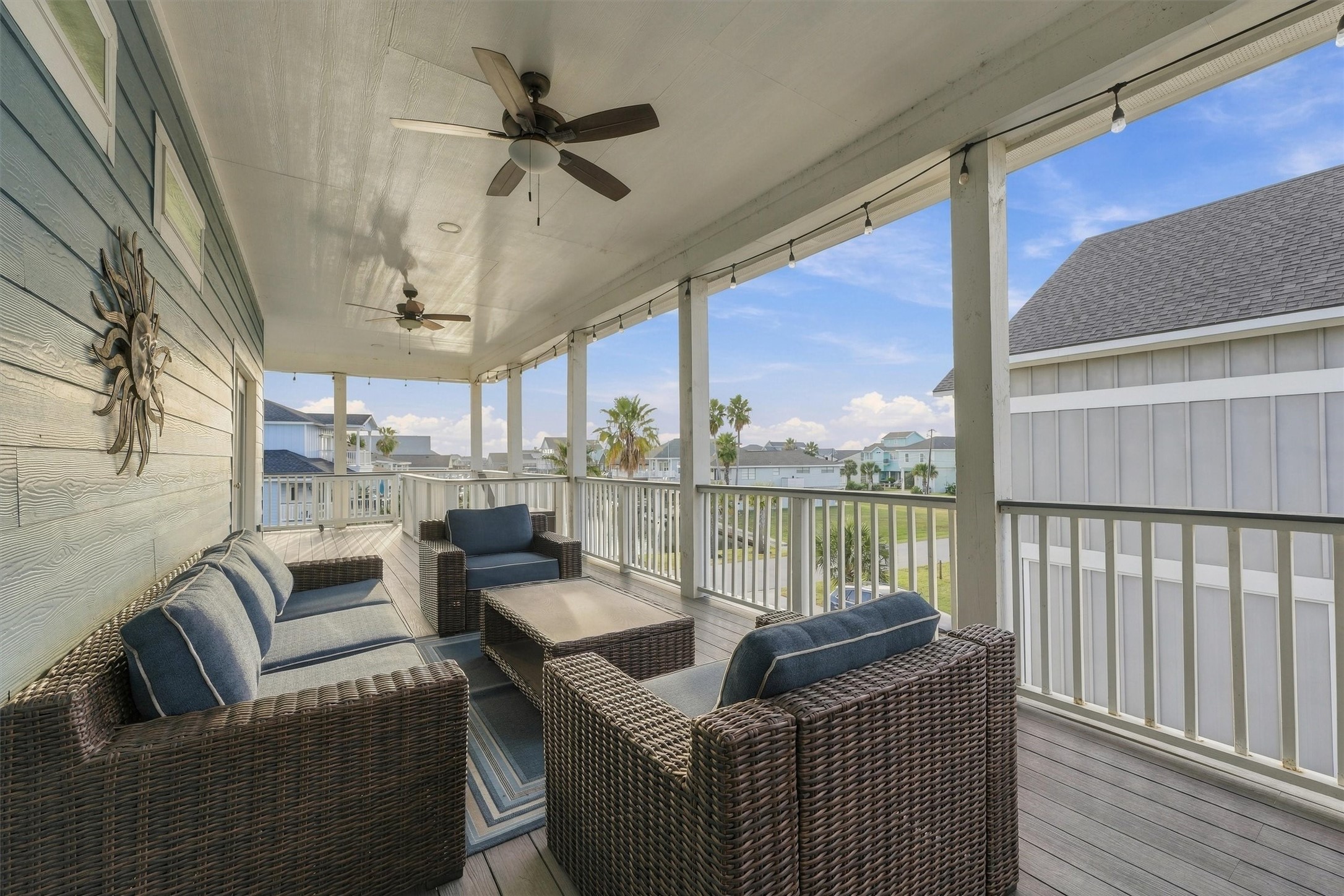 3931 Laguna Drive, Galveston, TX 77554
