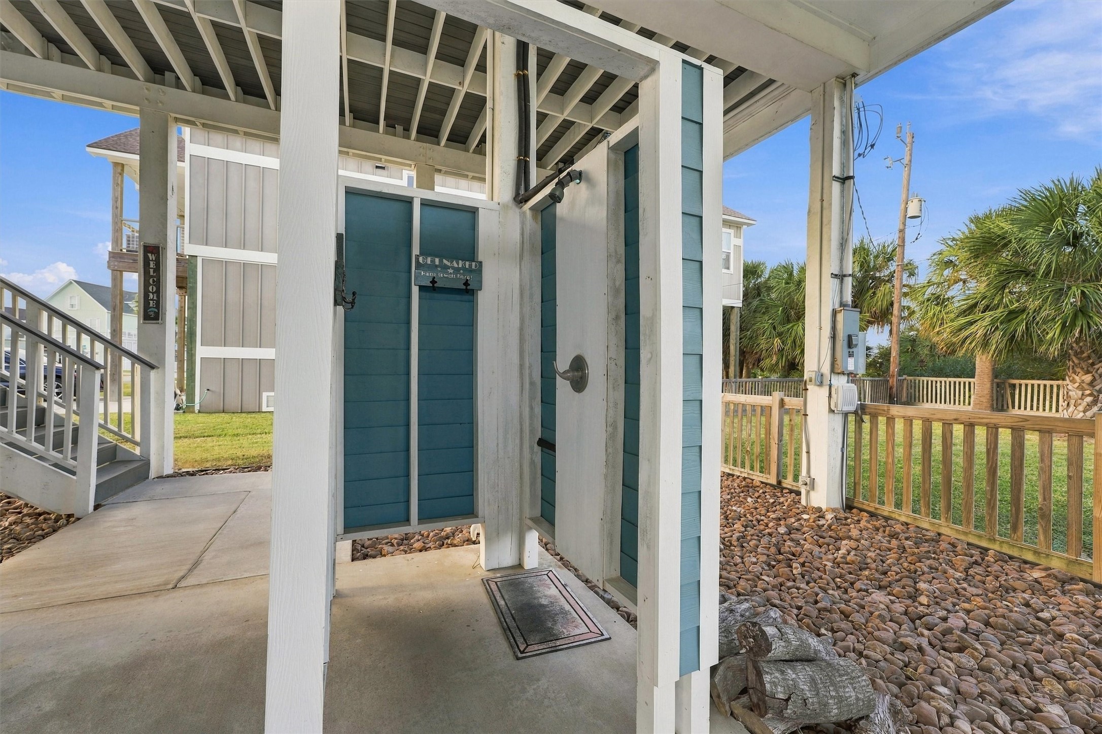 3931 Laguna Drive, Galveston, TX 77554