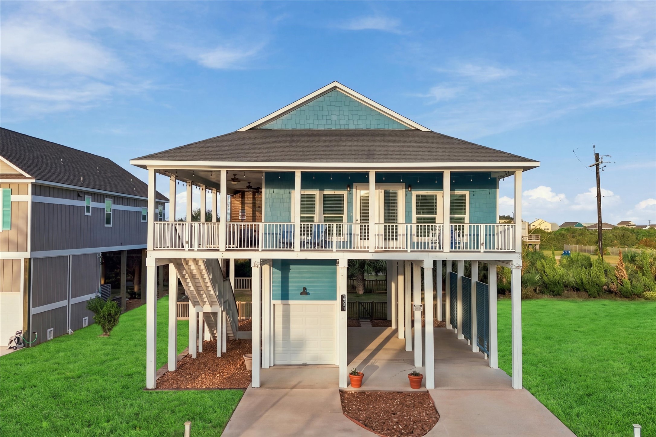 3931 Laguna Drive, Galveston, TX 77554