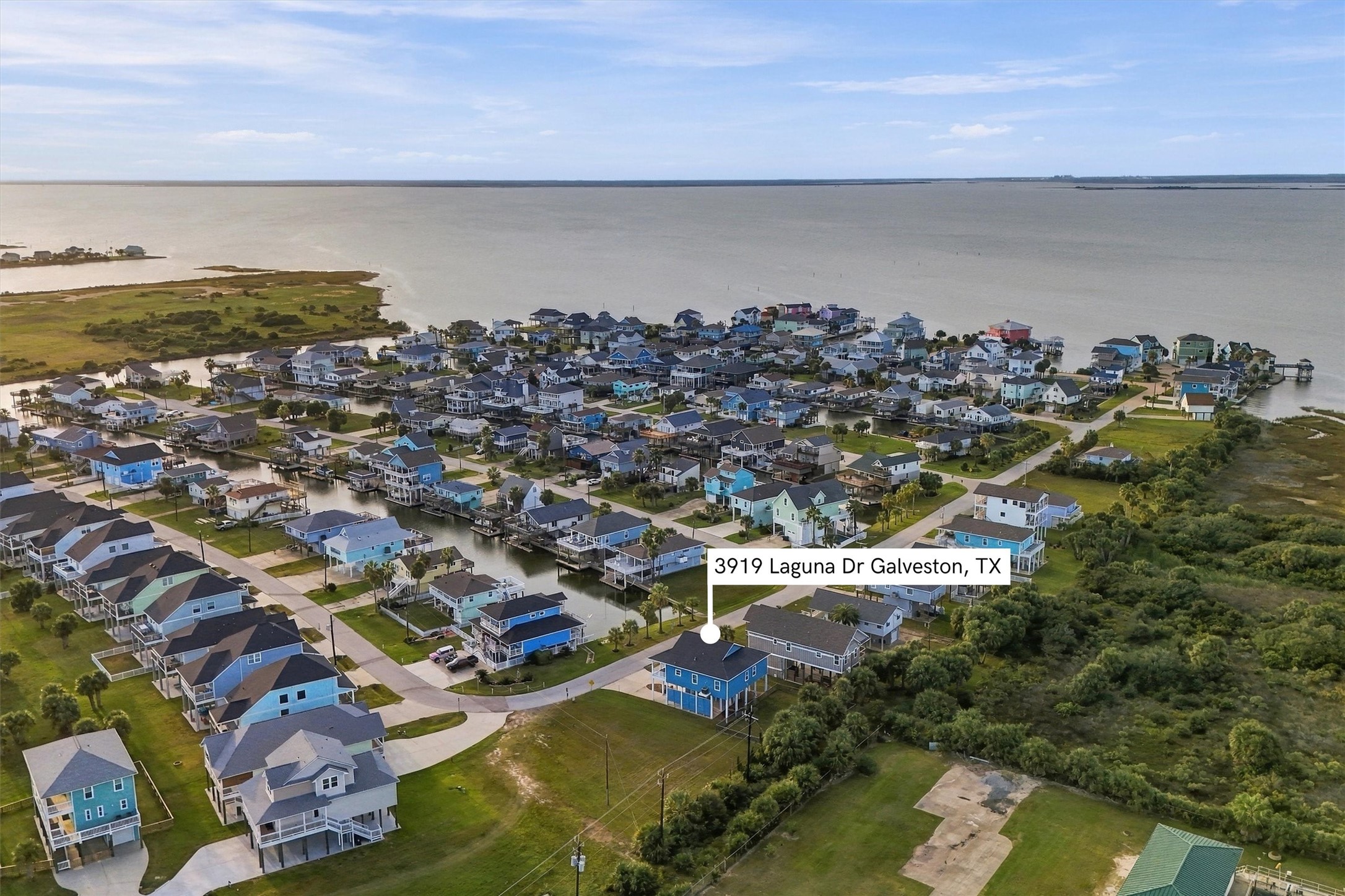 3931 Laguna Drive, Galveston, TX 77554