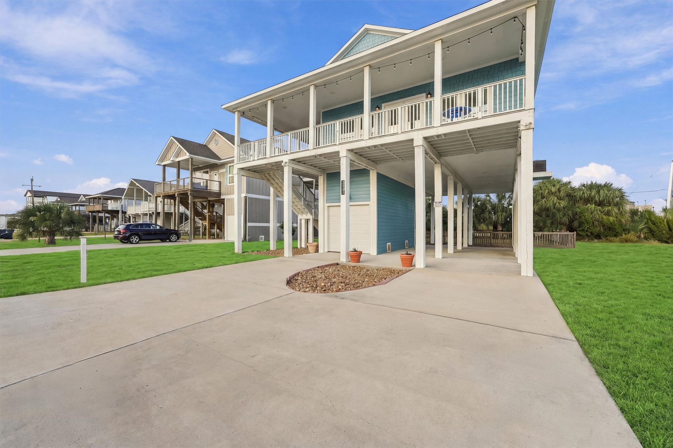 3931 Laguna Drive, Galveston, TX 77554