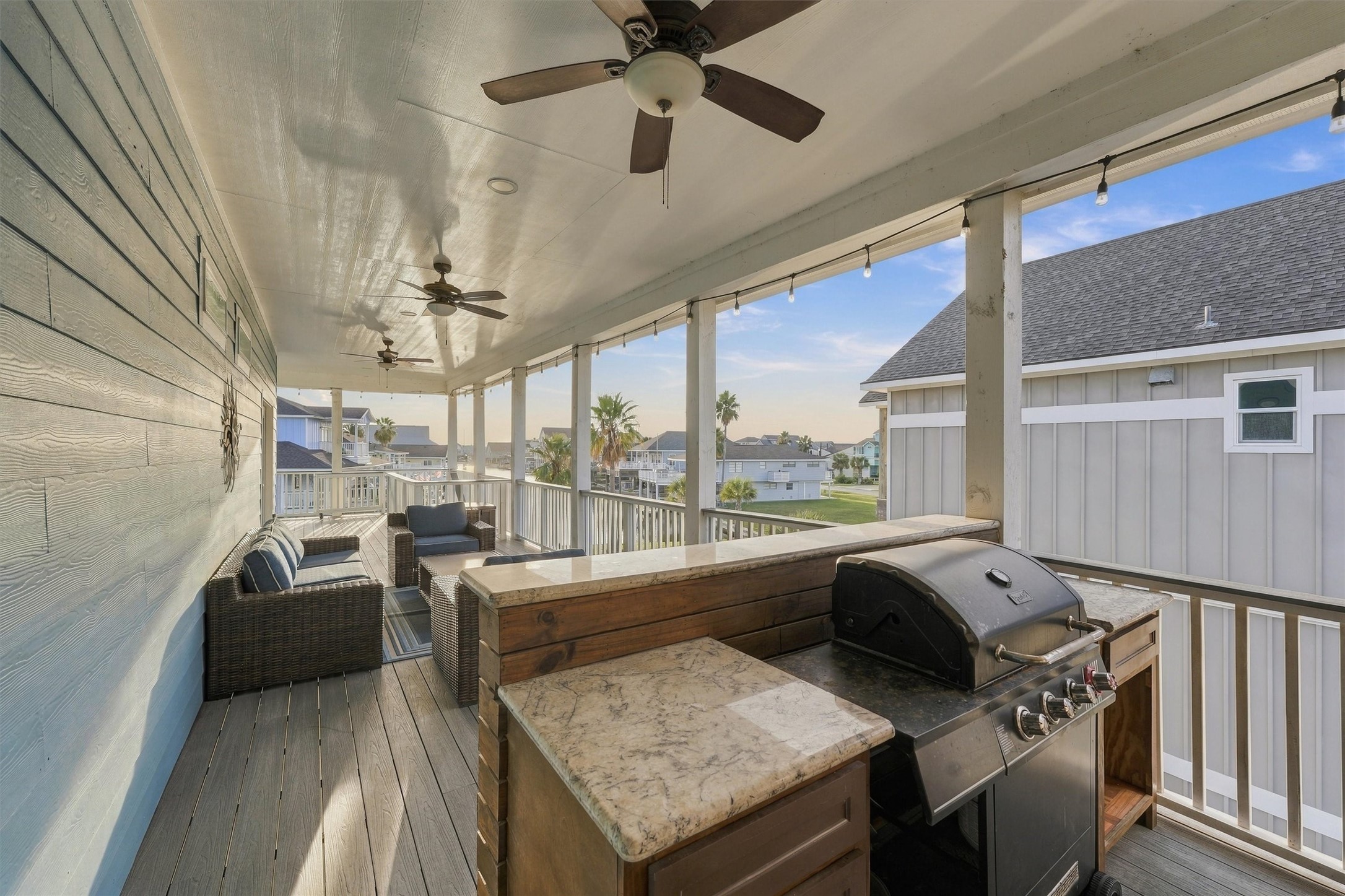 3931 Laguna Drive, Galveston, TX 77554