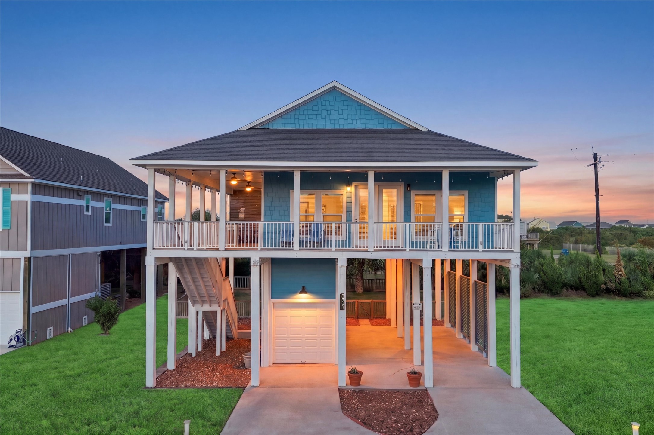 3931 Laguna Drive, Galveston, TX 77554