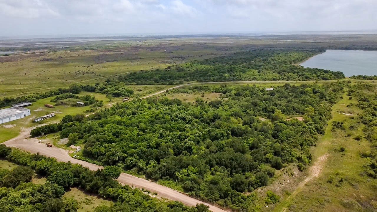 7600 Gulf Street, Hitchcock, TX 77563