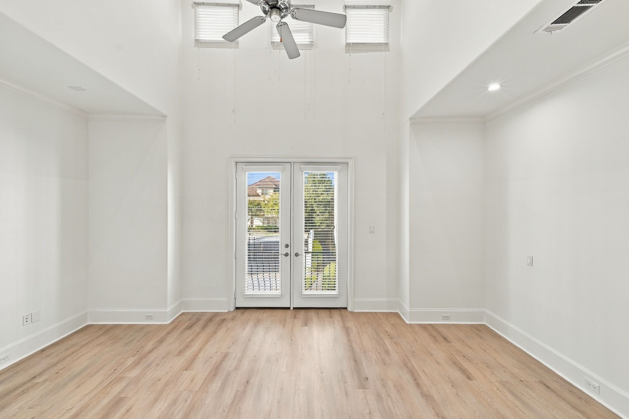 5531 Pine Street, #I, Houston, TX 77081