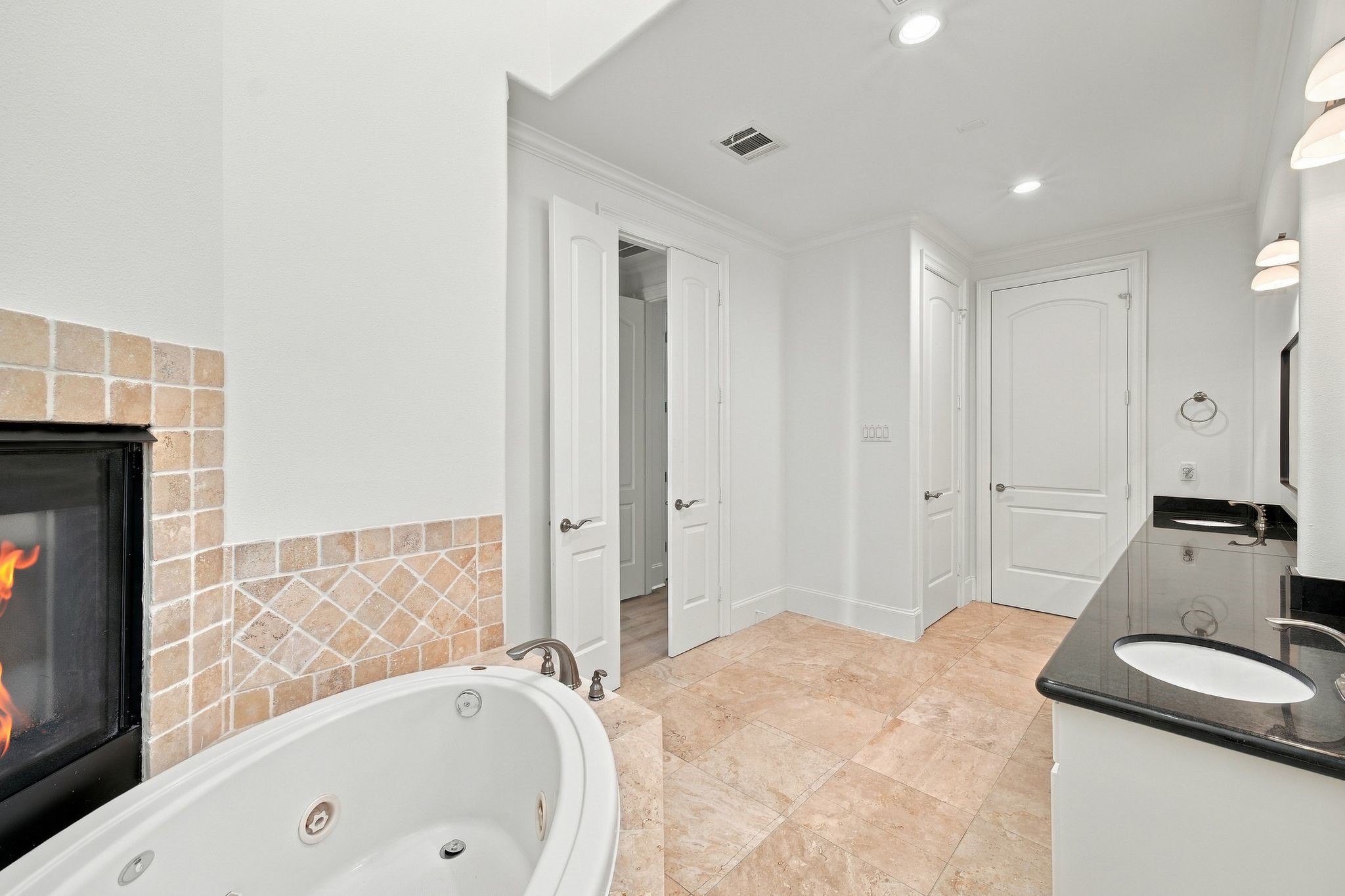 5531 Pine Street, #I, Houston, TX 77081