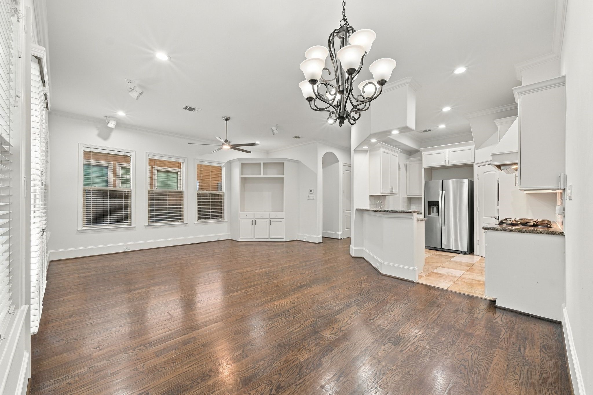 5531 Pine Street, #I, Houston, TX 77081