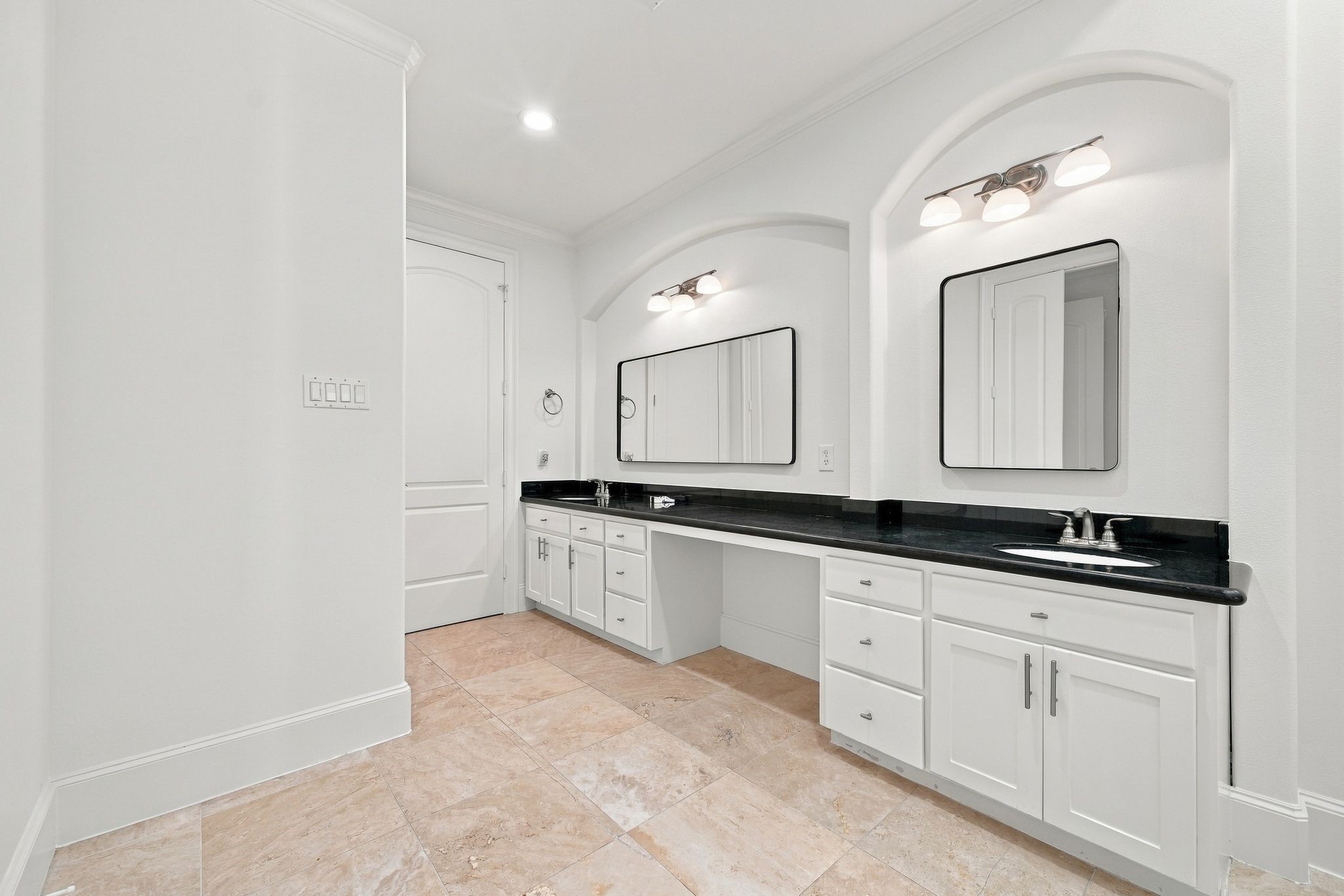 5531 Pine Street, #I, Houston, TX 77081
