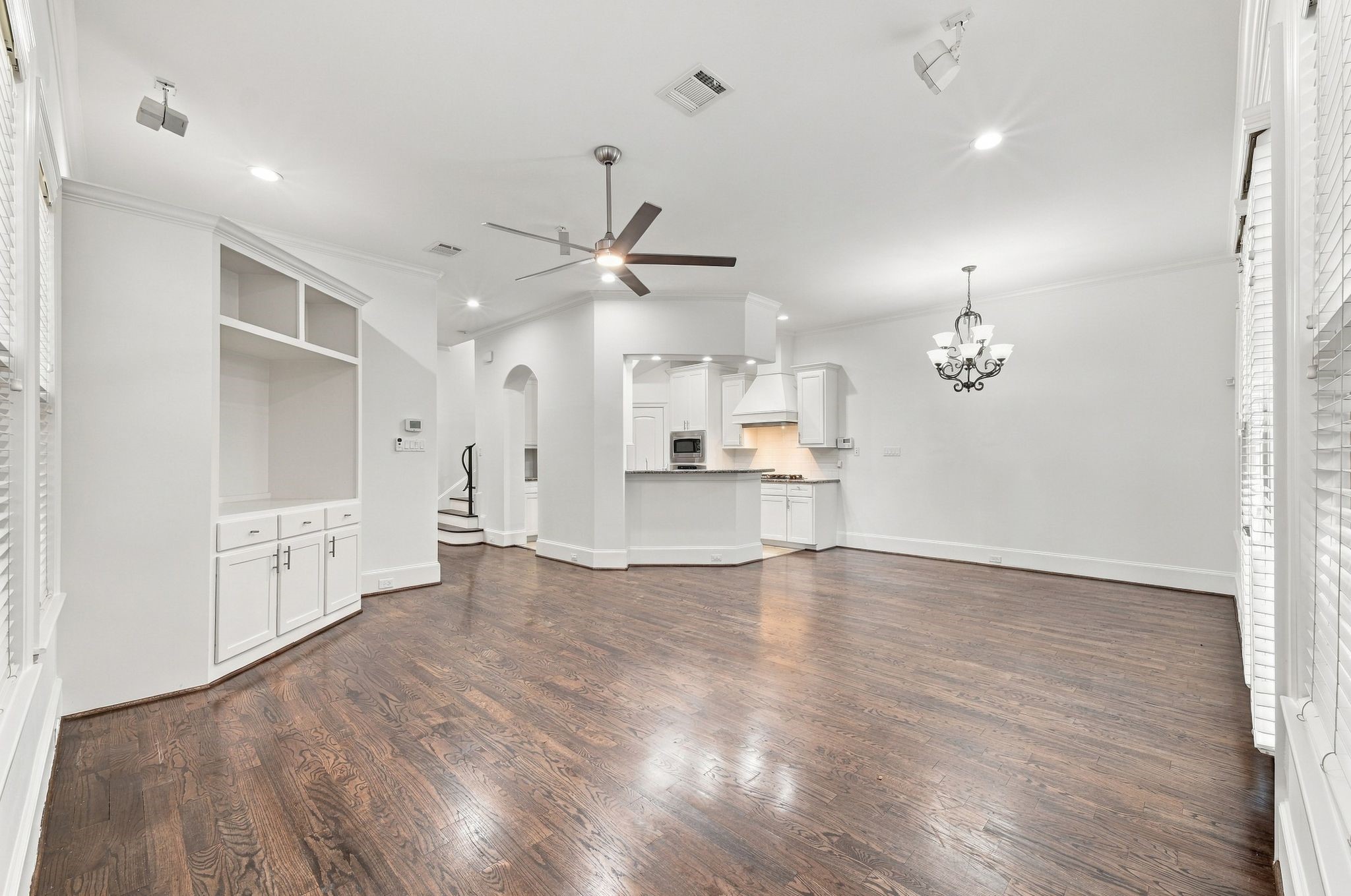5531 Pine Street, #I, Houston, TX 77081
