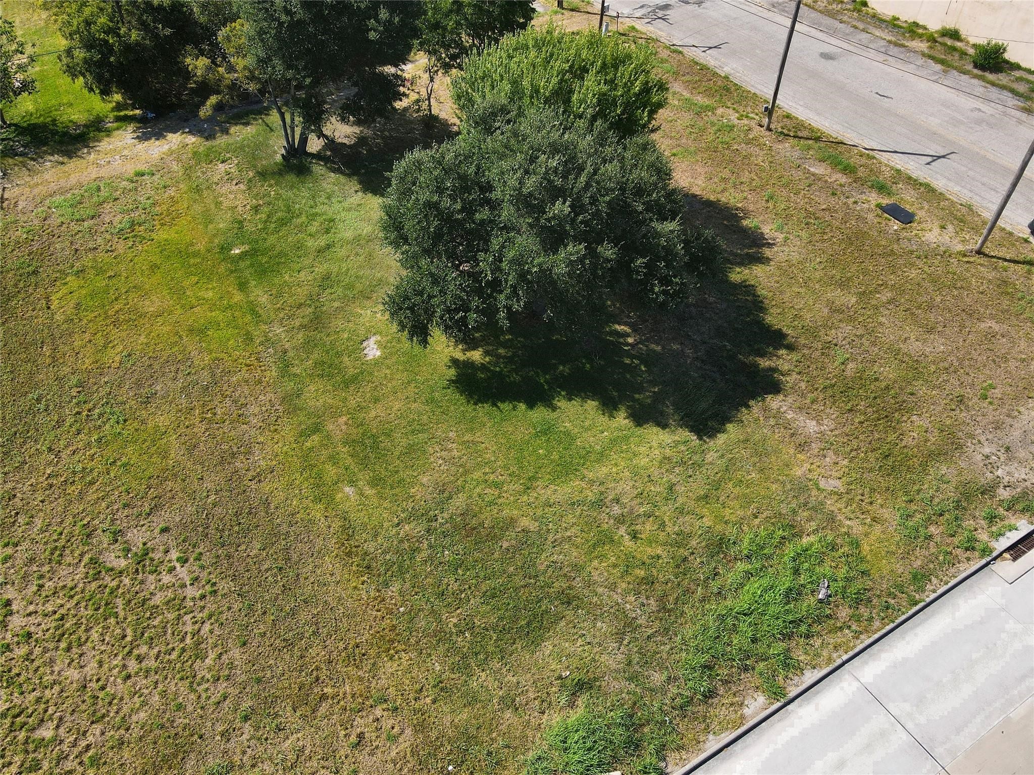 631 Texas Avenue, Texas City, TX 77590