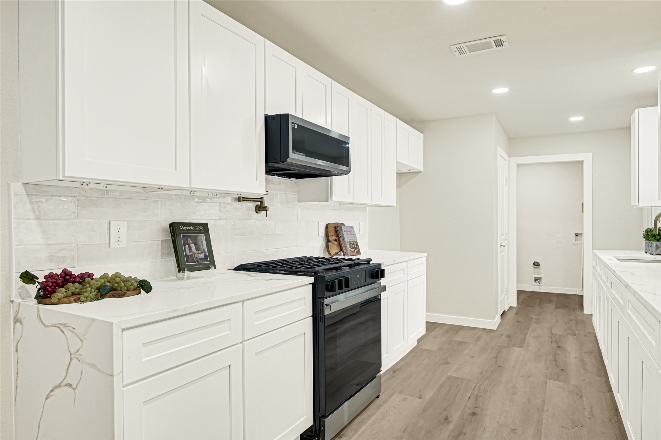11102 Sagecanyon Drive, Houston, TX 77089
