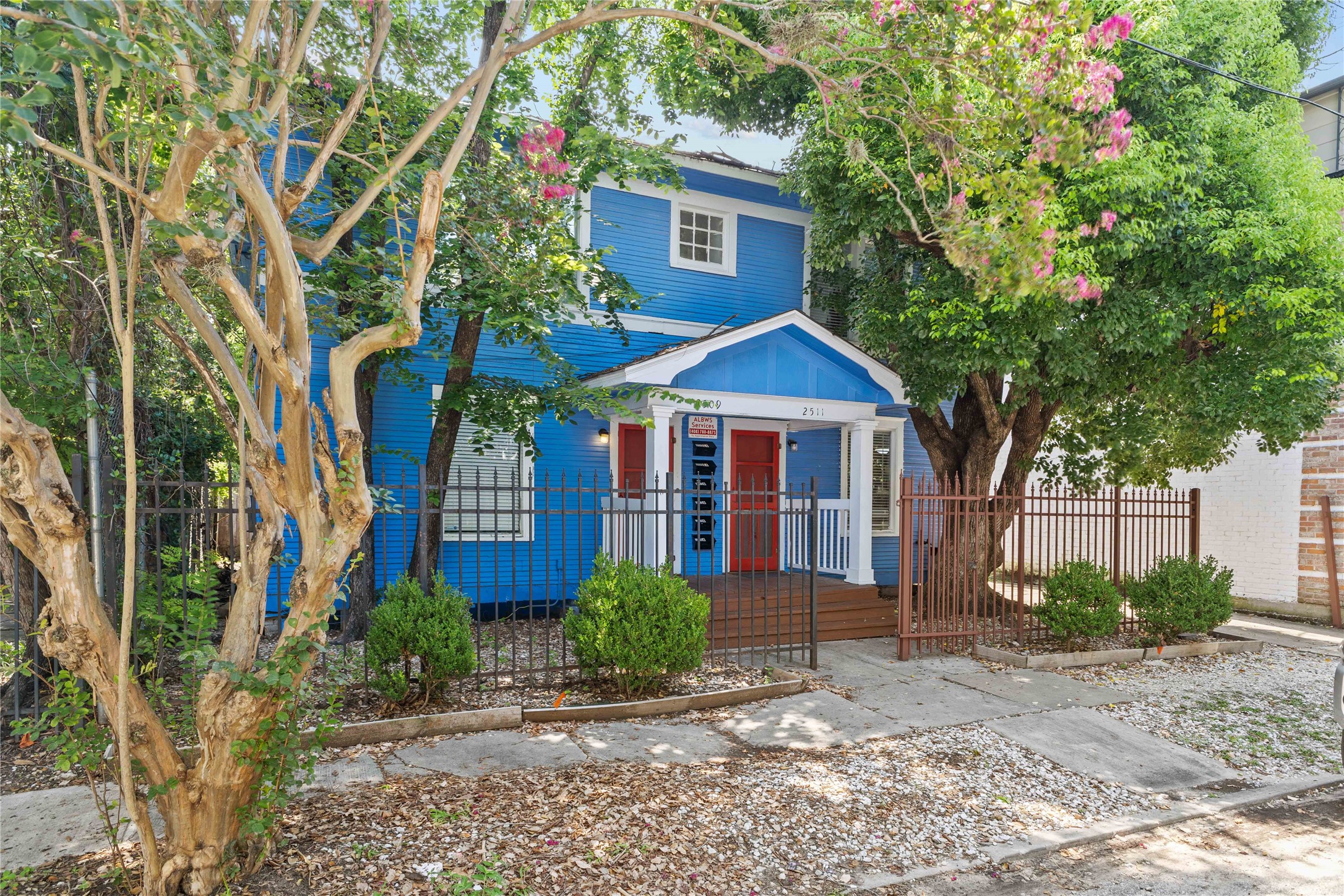 2511 Whitney, #A, Houston, TX 77006
