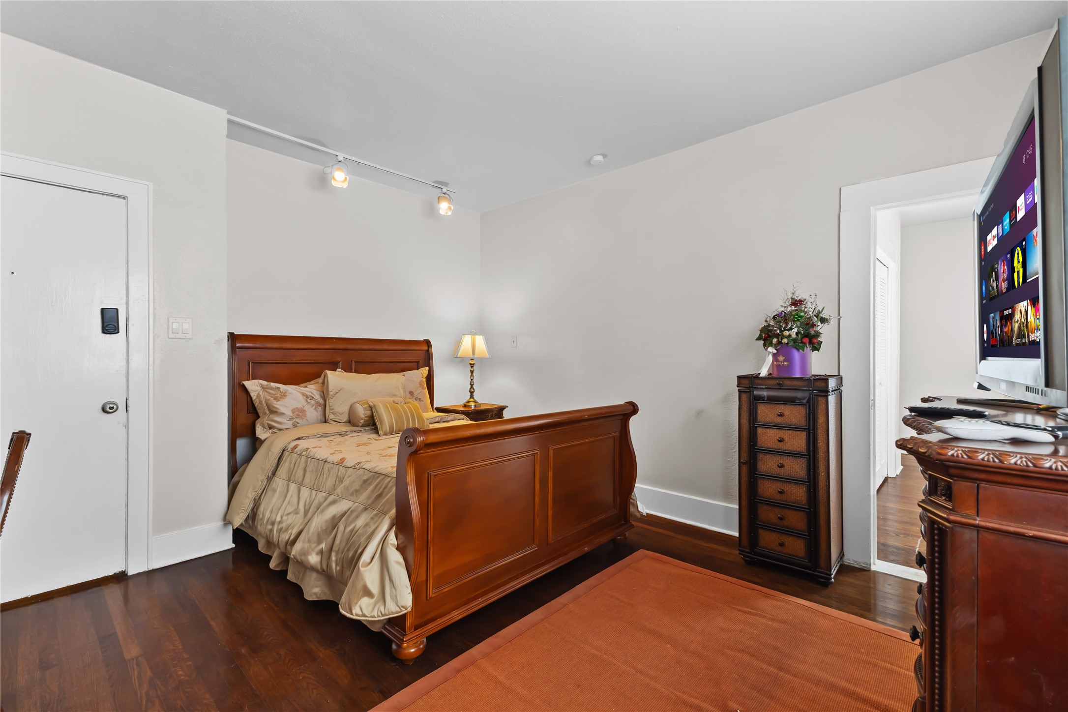 2511 Whitney, #A, Houston, TX 77006