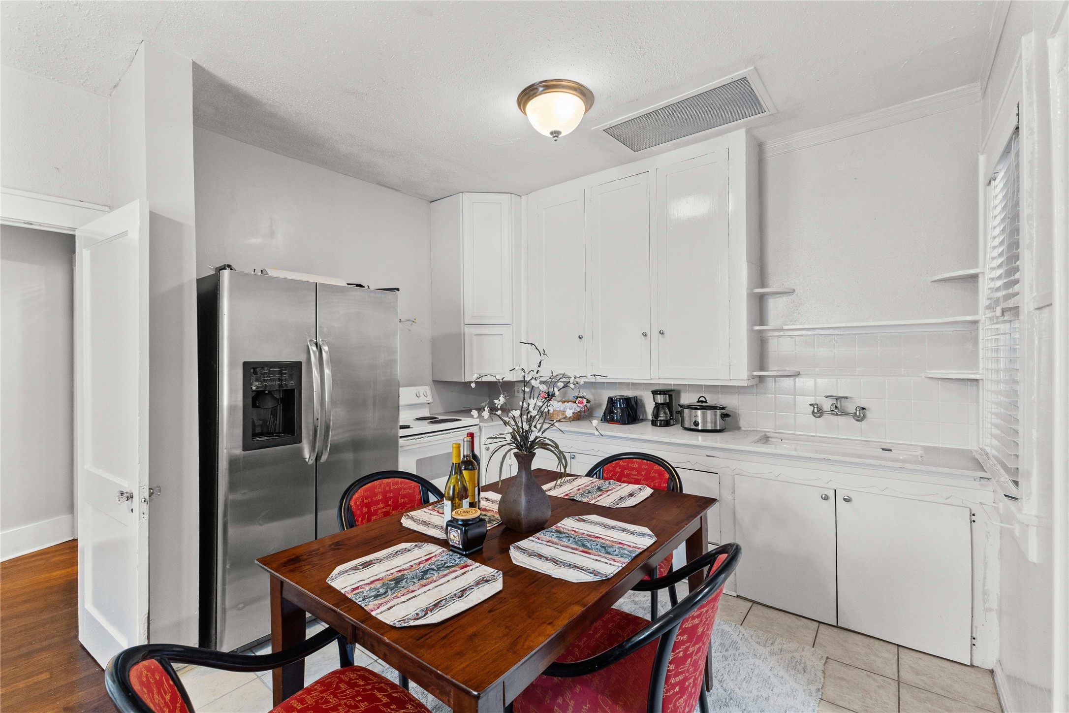2511 Whitney, #A, Houston, TX 77006