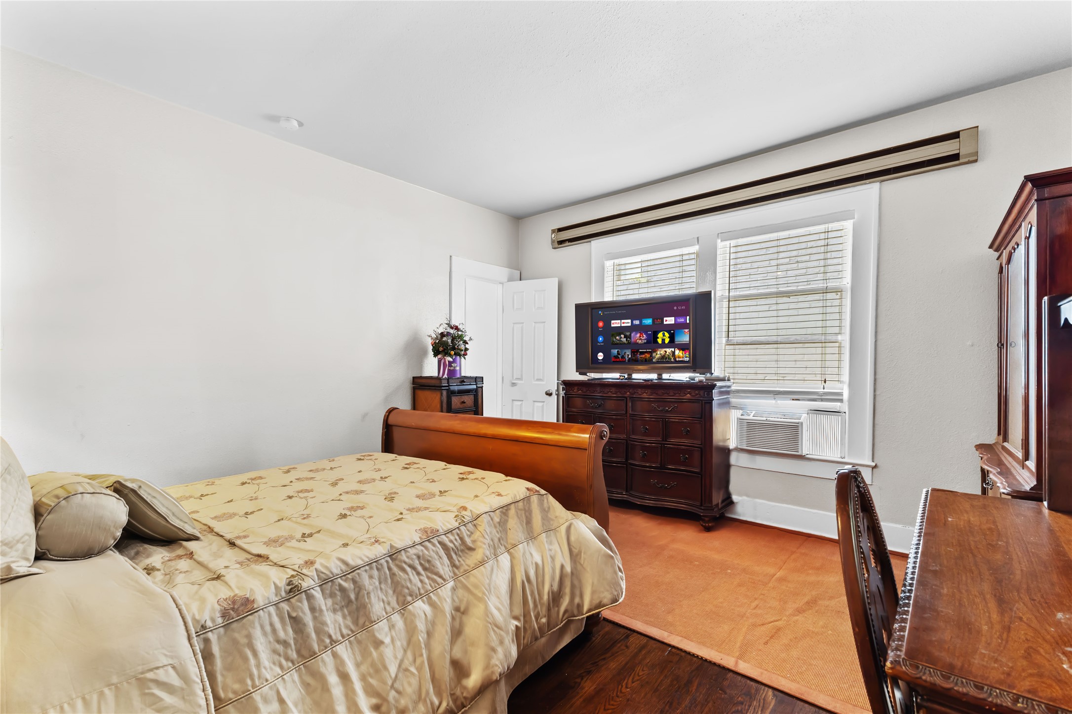 2511 Whitney, #A, Houston, TX 77006