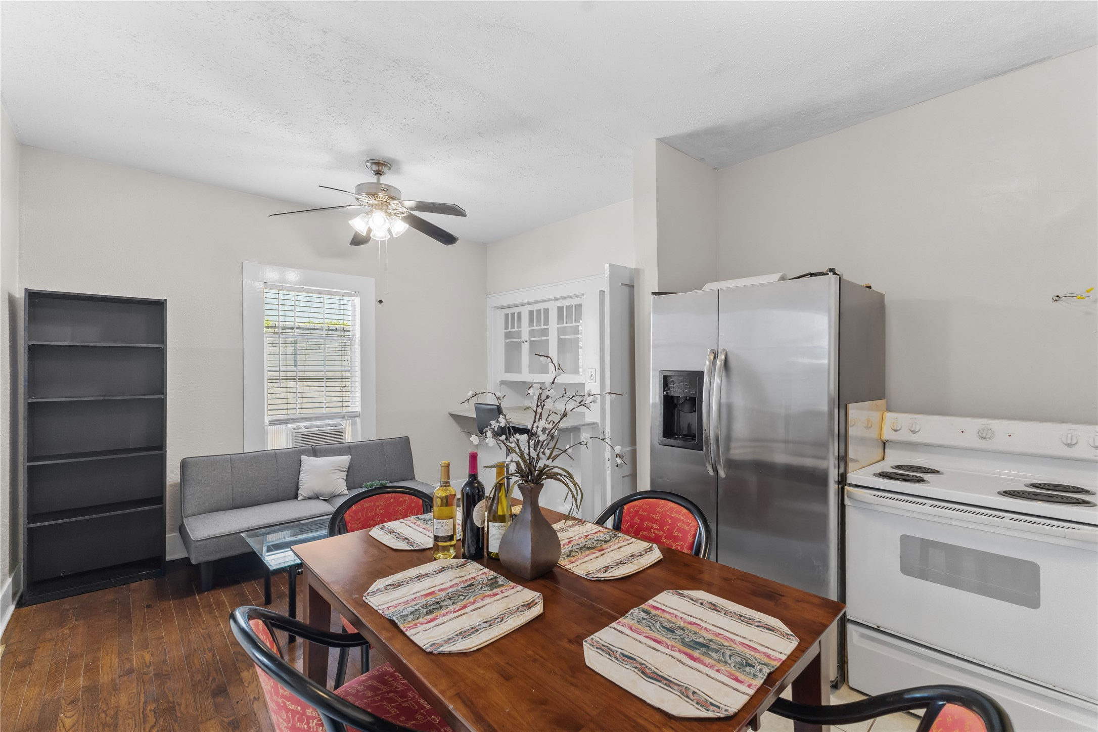 2511 Whitney, #A, Houston, TX 77006