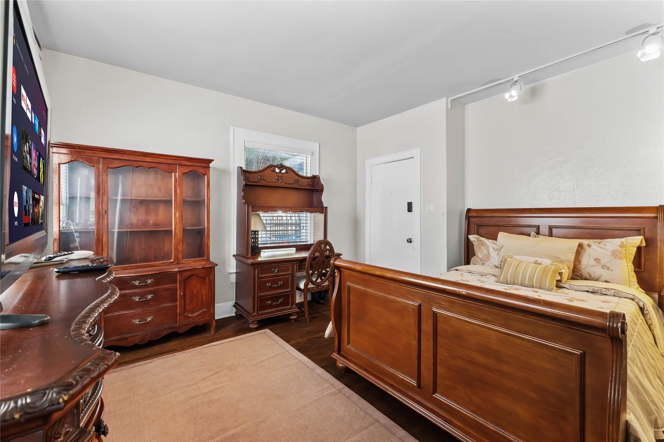 2511 Whitney, #A, Houston, TX 77006