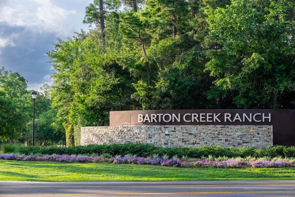 1728 Pecan Woods Lane, Conroe, TX 77301