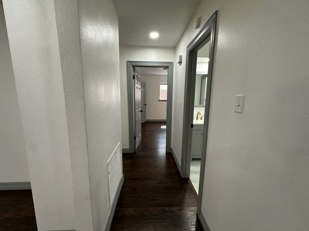 5850 Paisley Street, Houston, TX 77096