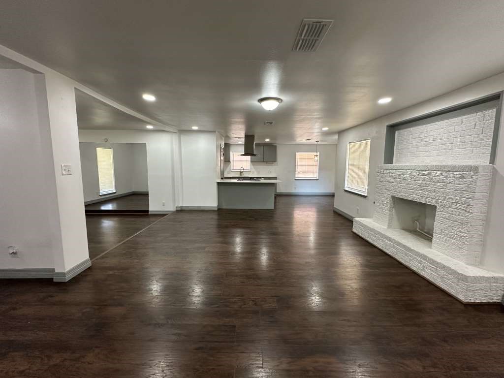 5850 Paisley Street, Houston, TX 77096