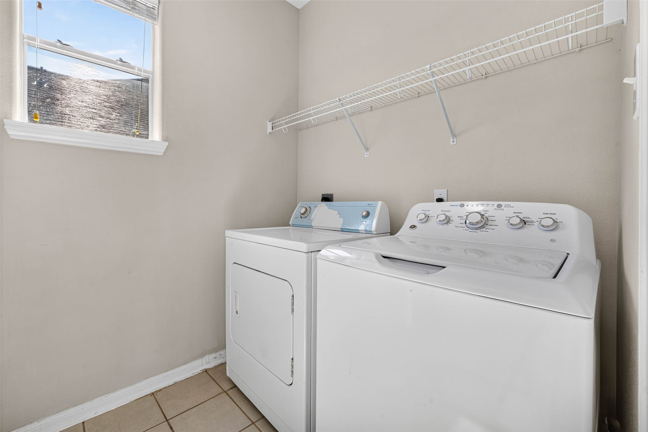 110 Annes Way, Stafford, TX 77477