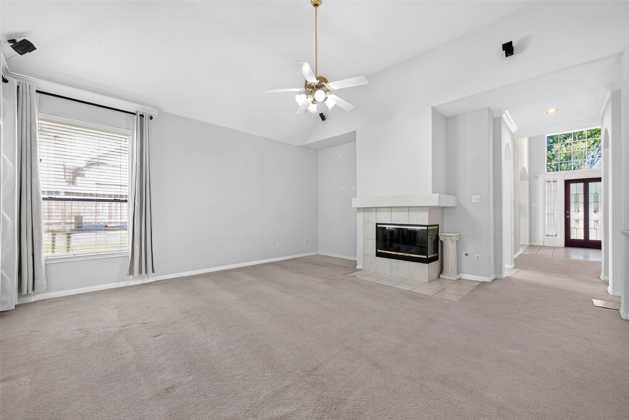 110 Annes Way, Stafford, TX 77477