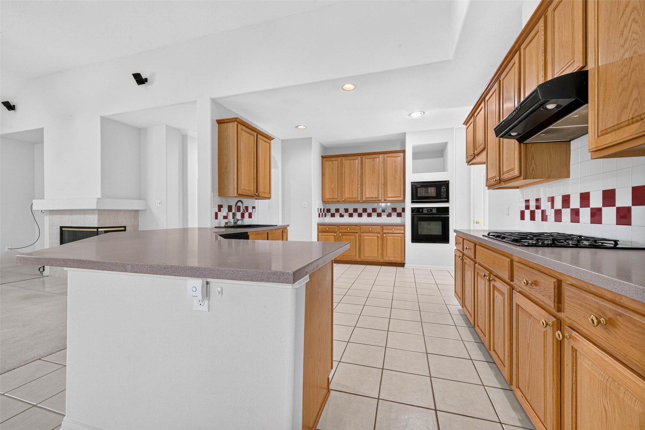 110 Annes Way, Stafford, TX 77477
